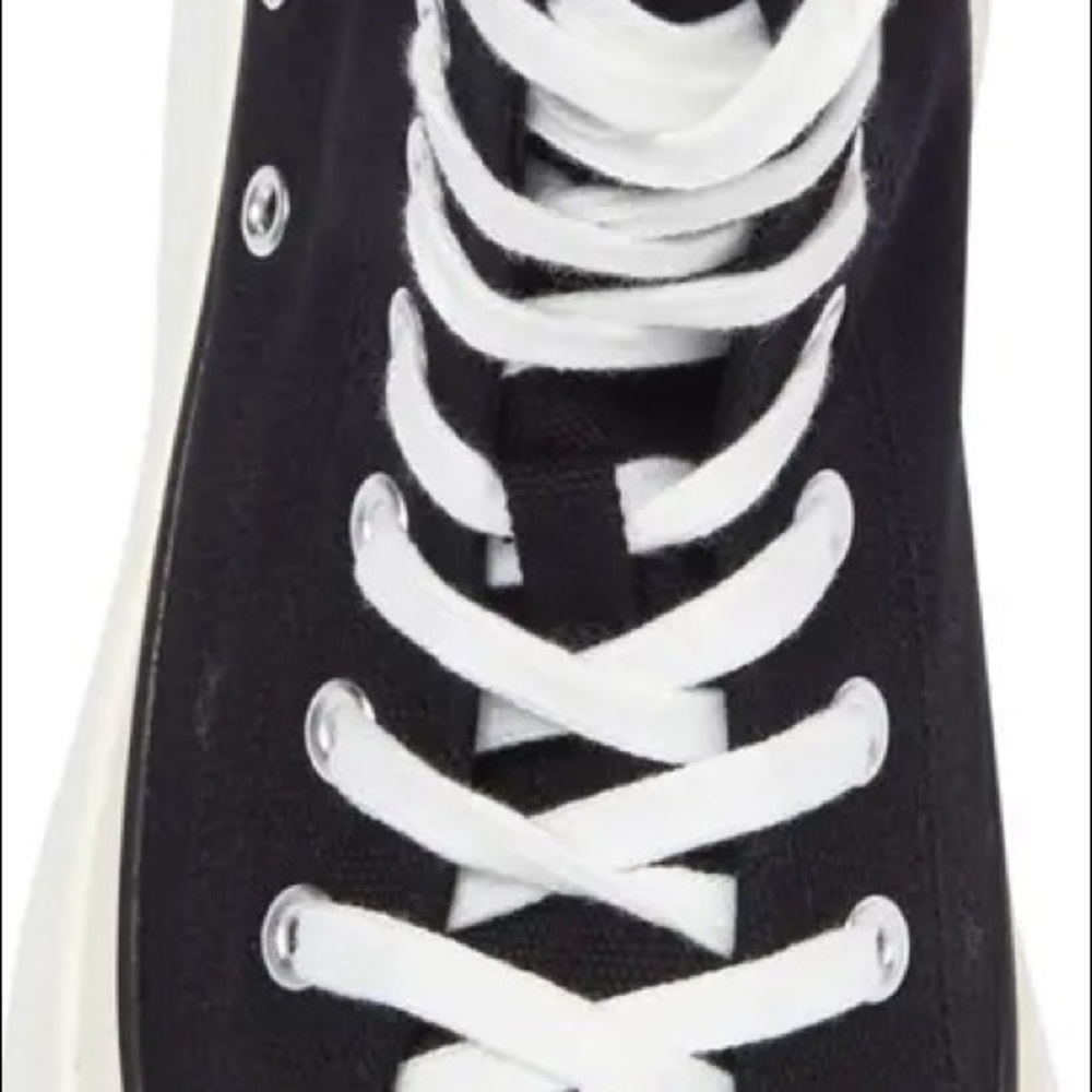 Winnona Lace-Up Platform Sneaker
MADDEN GIRL NWT size 7.5 - Picture 12 of 16